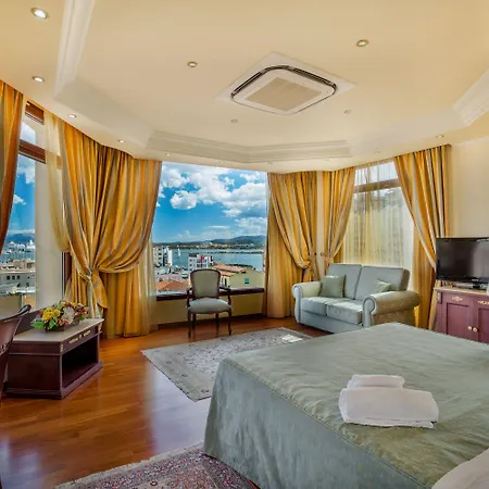Panorama Hotel 4*